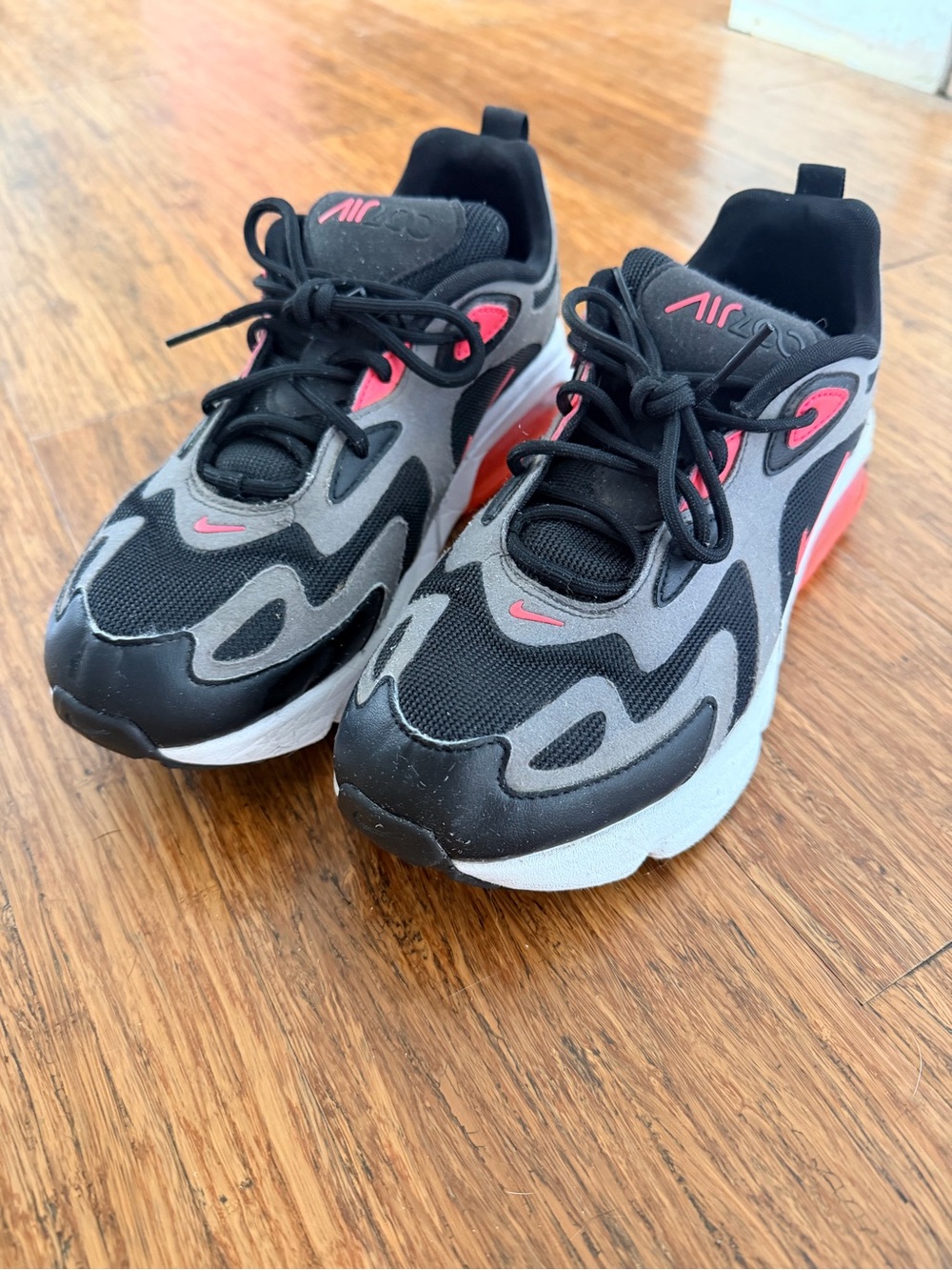 Nike Air200 Black and Gray Sneakers with Pink Accents